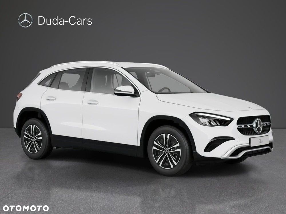 Mercedes-Benz GLA - 3