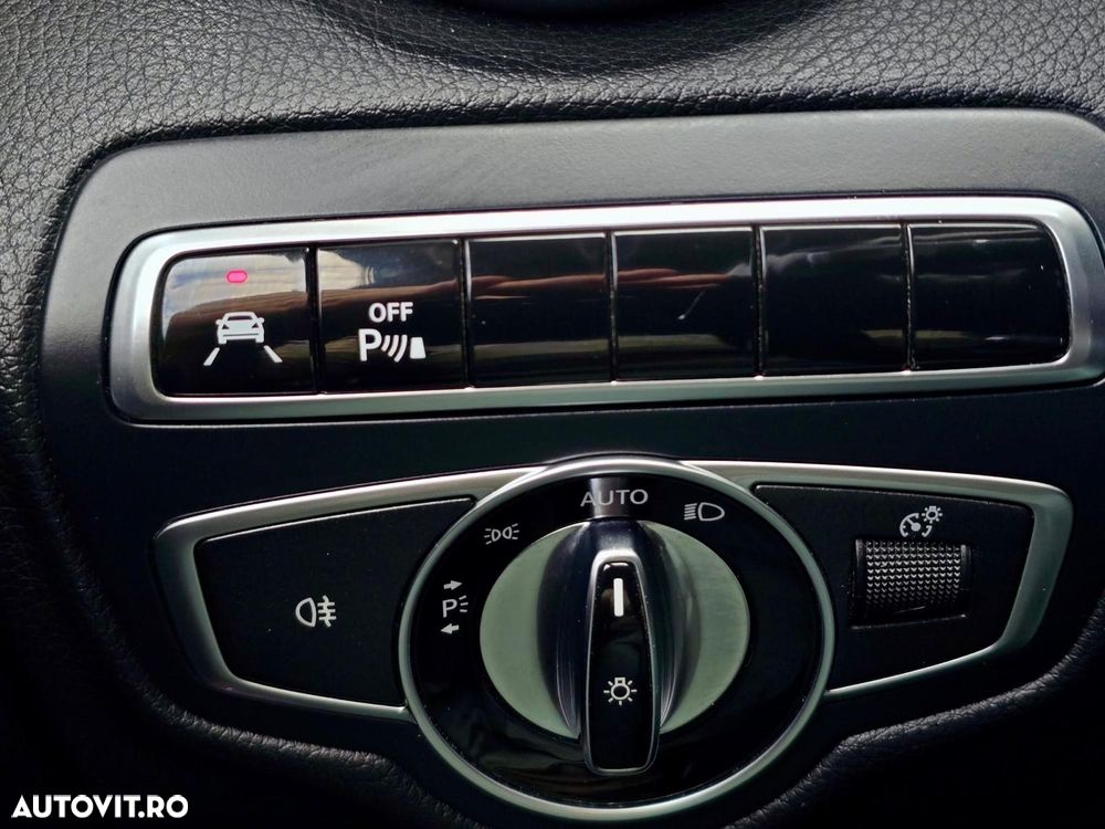 Mercedes-Benz GLC 220 d 4MATIC - 11