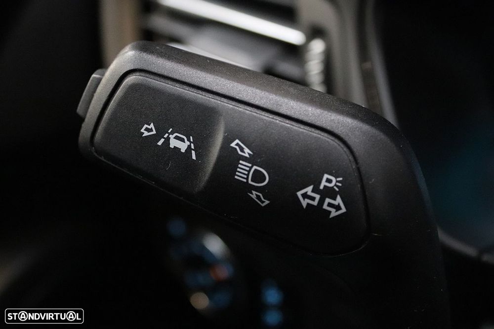 Ford Focus 1.5 TDCi EcoBlue ST-Line - 17