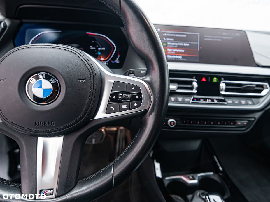 BMW Seria 2 216d M Sport - 17