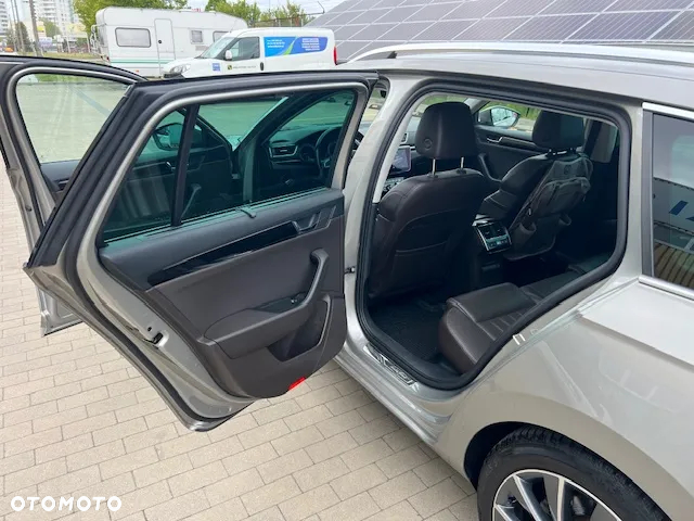 Skoda Superb 2.0 TDI L&K DSG - 18