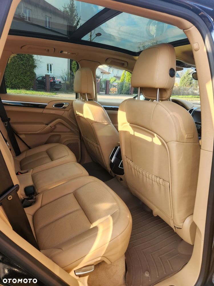 Porsche Cayenne S E-Hybrid - 14