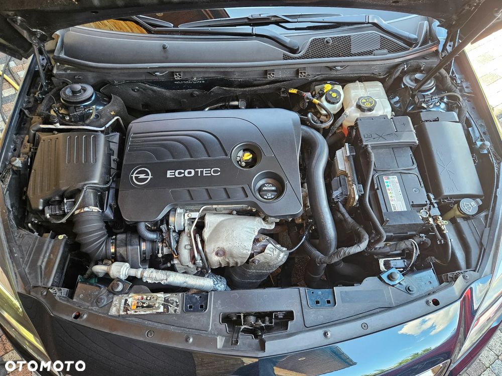 Opel Insignia 1.6 T Cosmo S&S EU6 - 35