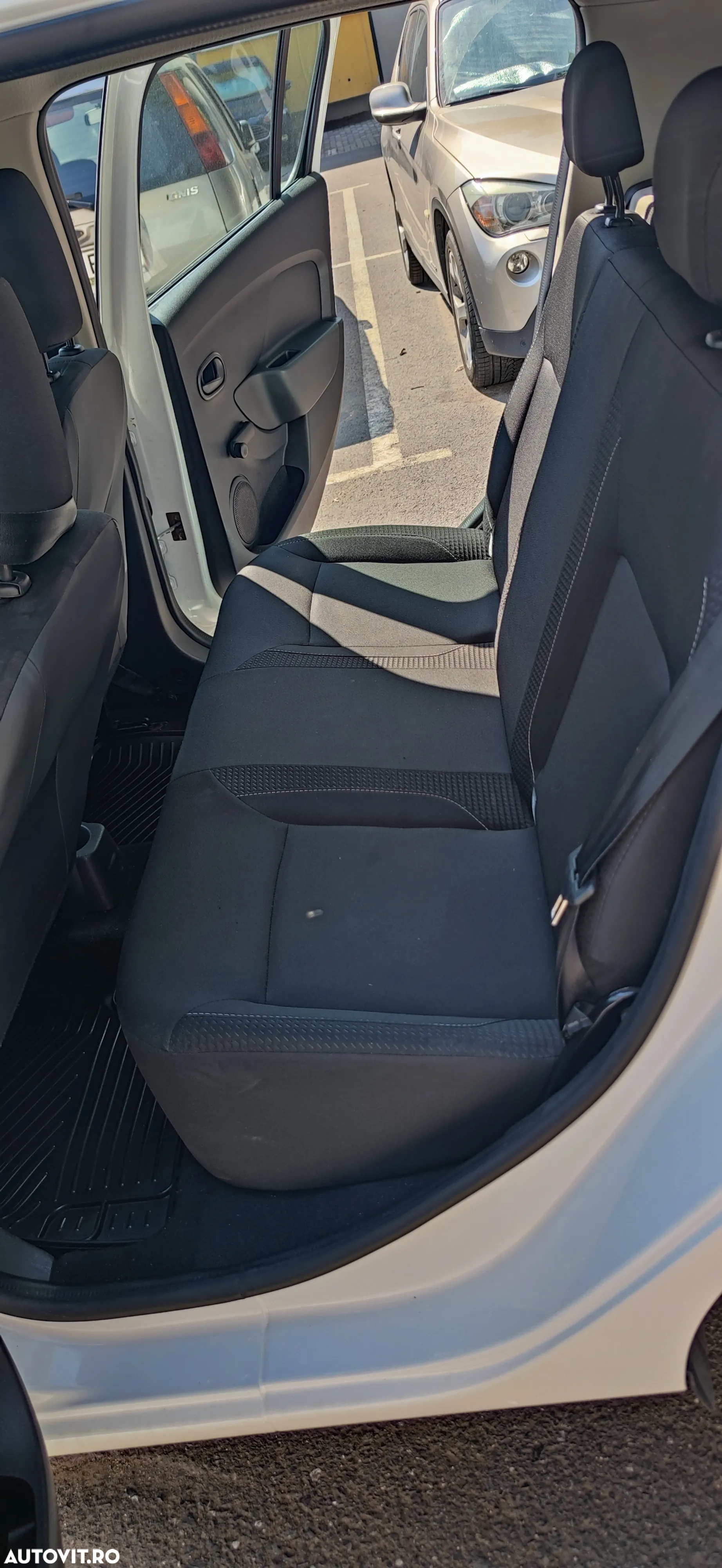 Dacia Sandero 1.0 SCe Ambiance - 4