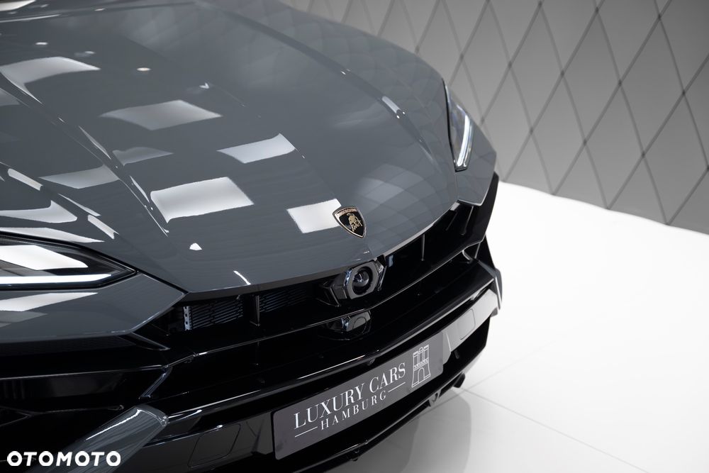 Lamborghini Urus - 8