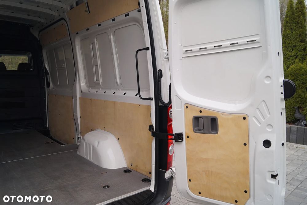Volkswagen Crafter - 18