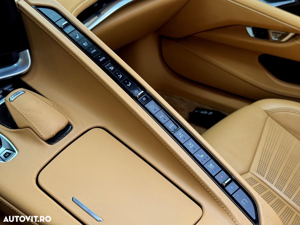 Chevrolet Corvette - 28