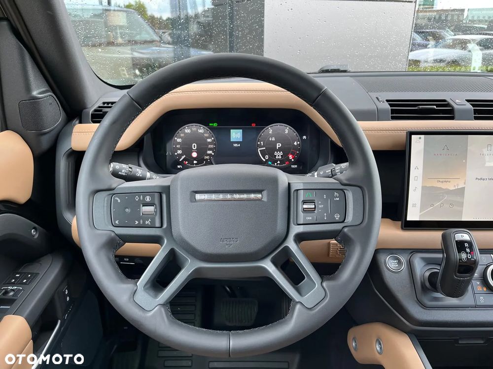 Land Rover Defender - 15