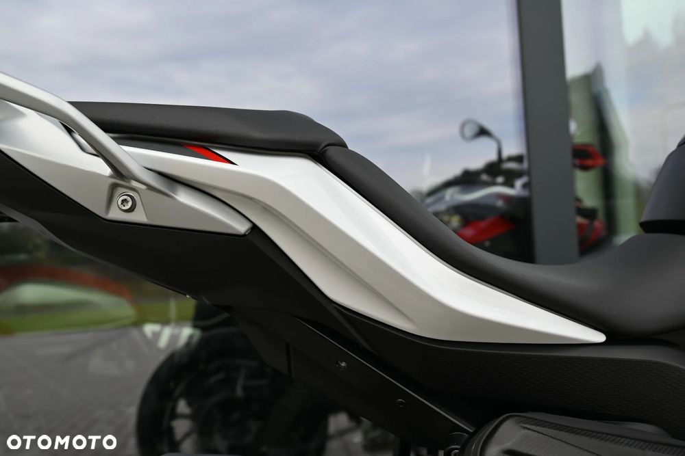 BMW XR - 25