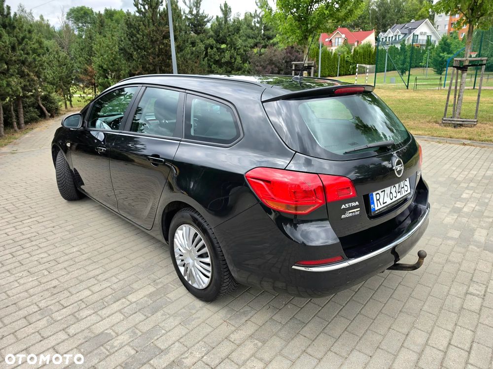 Opel Astra 1.4 Turbo Cosmo - 4