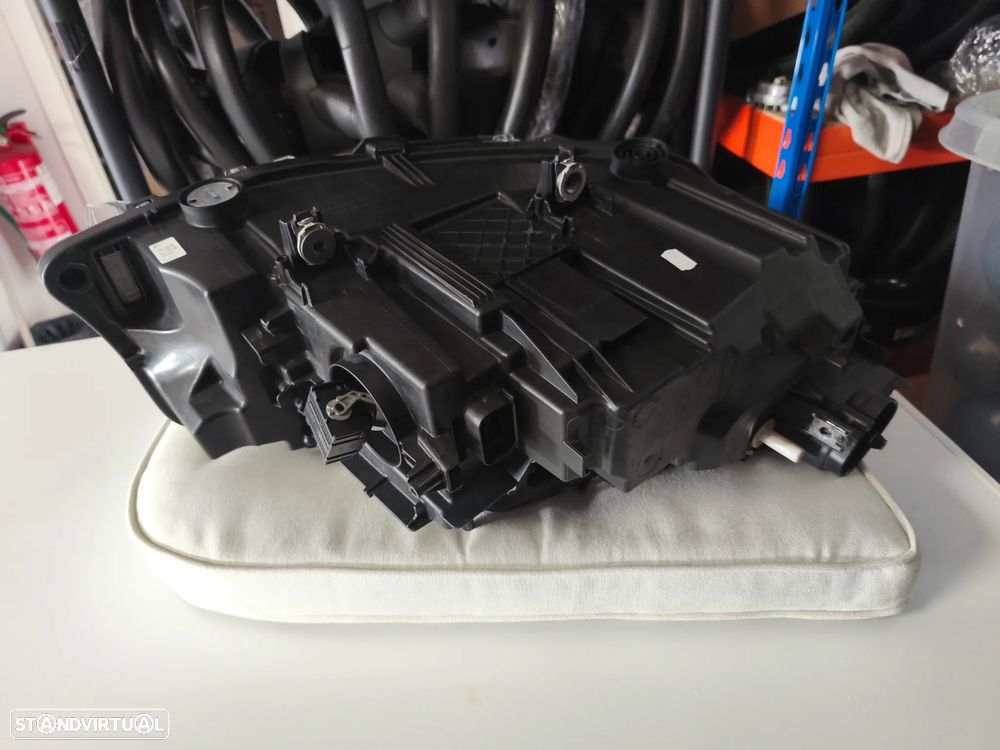 Farol esquerdo full Led Adaptativ F34 lci - 6