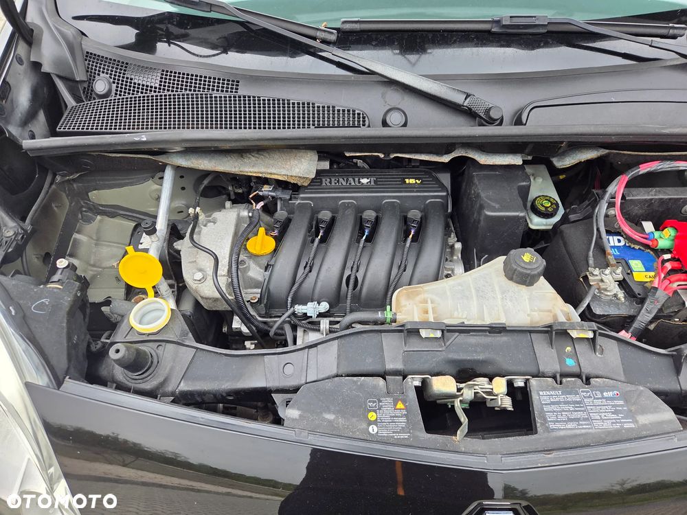 Renault Kangoo 1.6 16V Privilege - 10
