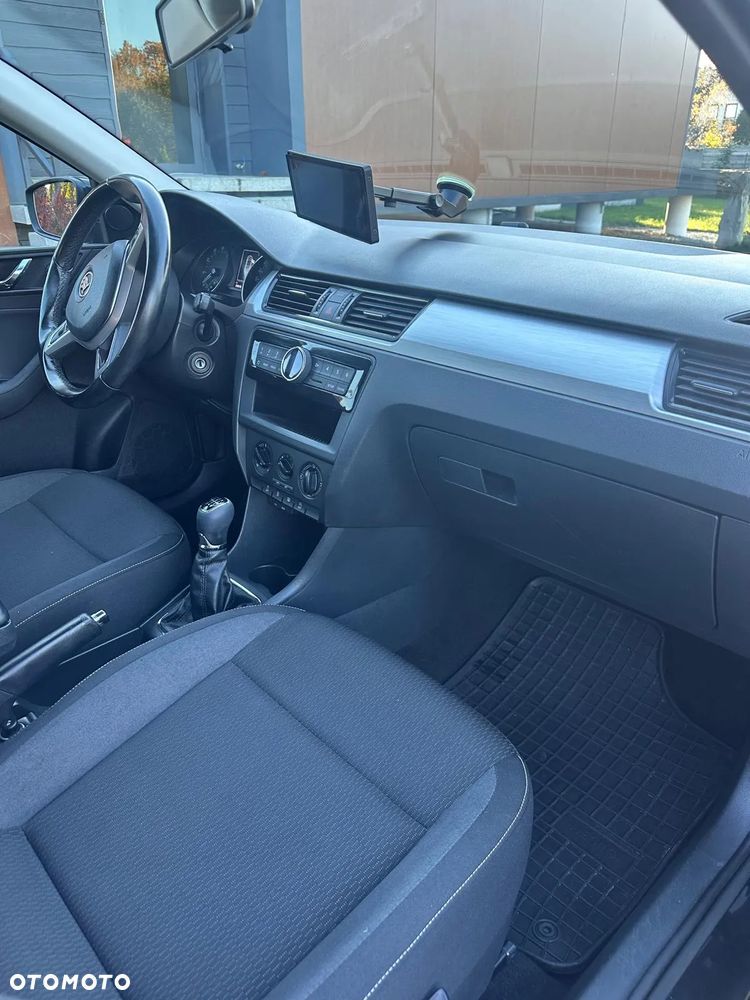 Skoda RAPID 1.2 TSI Style - 16