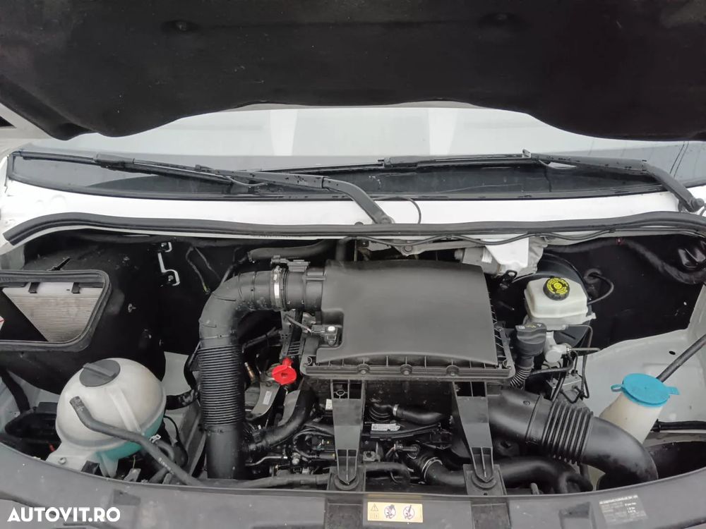 Mercedes-Benz Sprinter - 8
