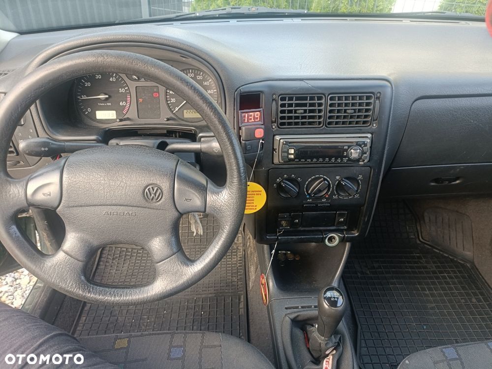 Volkswagen Polo - 6