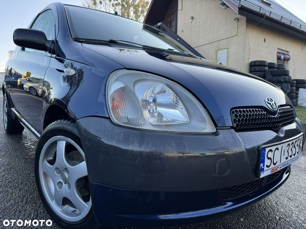 Toyota Yaris 1.0 Base - 5