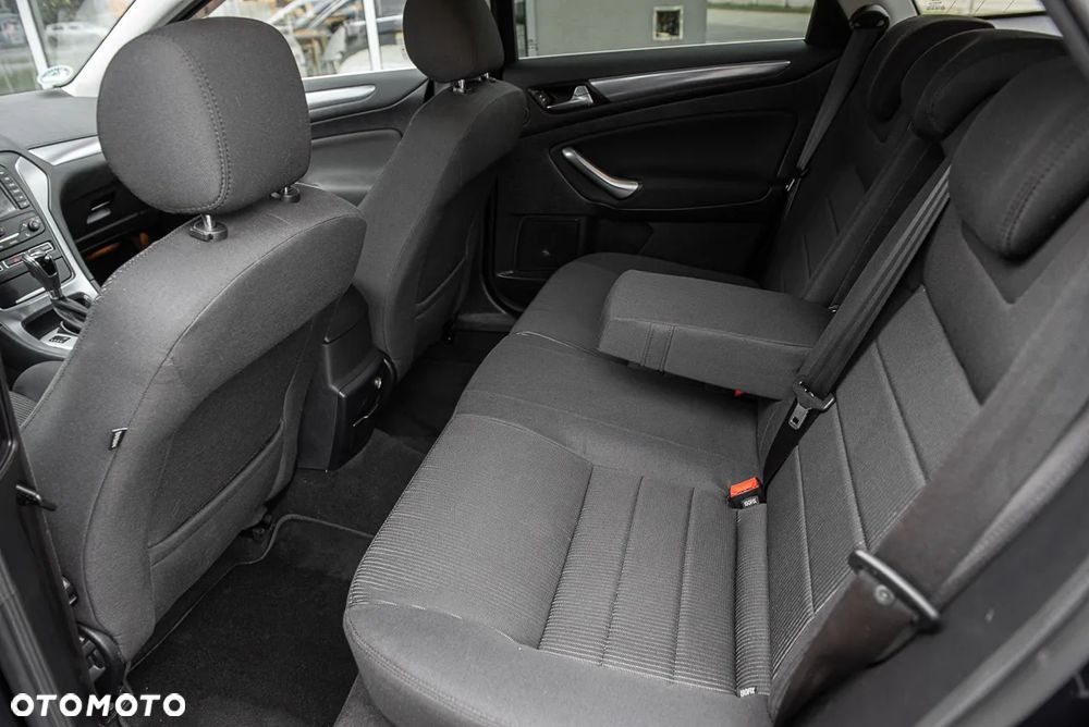 Ford Mondeo - 25