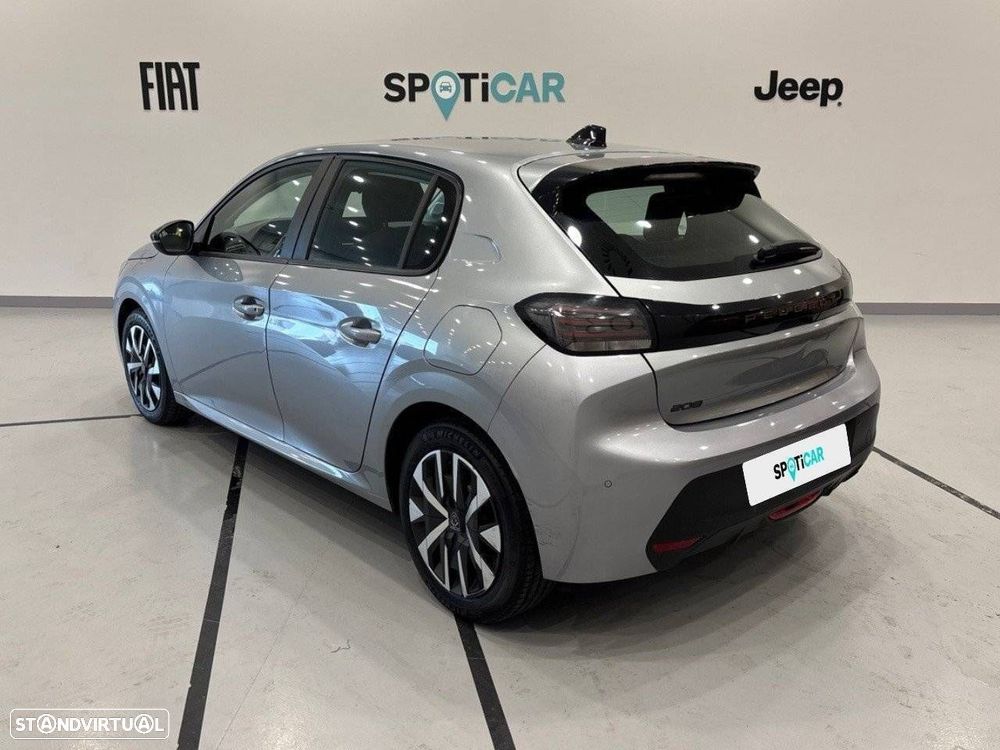 Peugeot 208 - 12