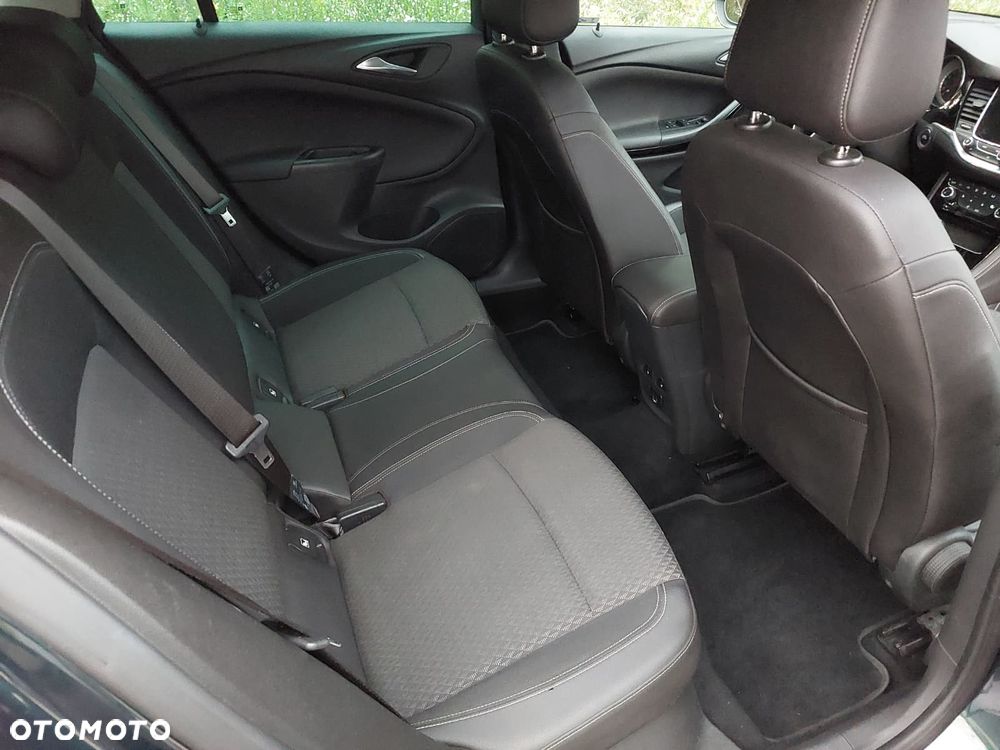 Opel Astra 1.6 CDTI Elite - 32