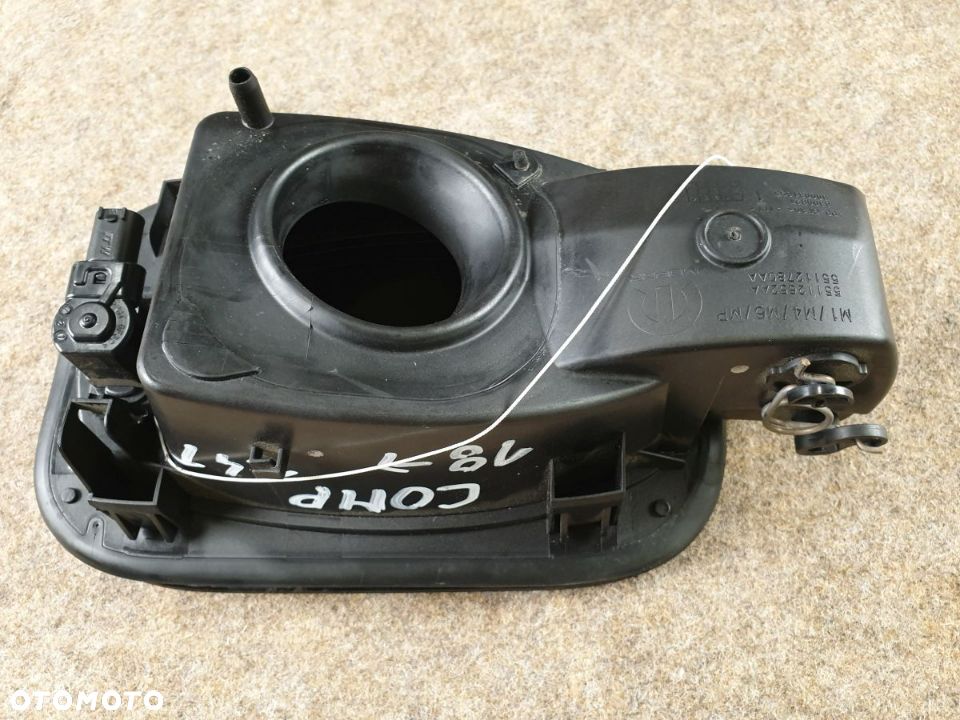 JEEP COMPASS 1.4T od 2018 roku . Klapka Wlewu Paliwa - 9