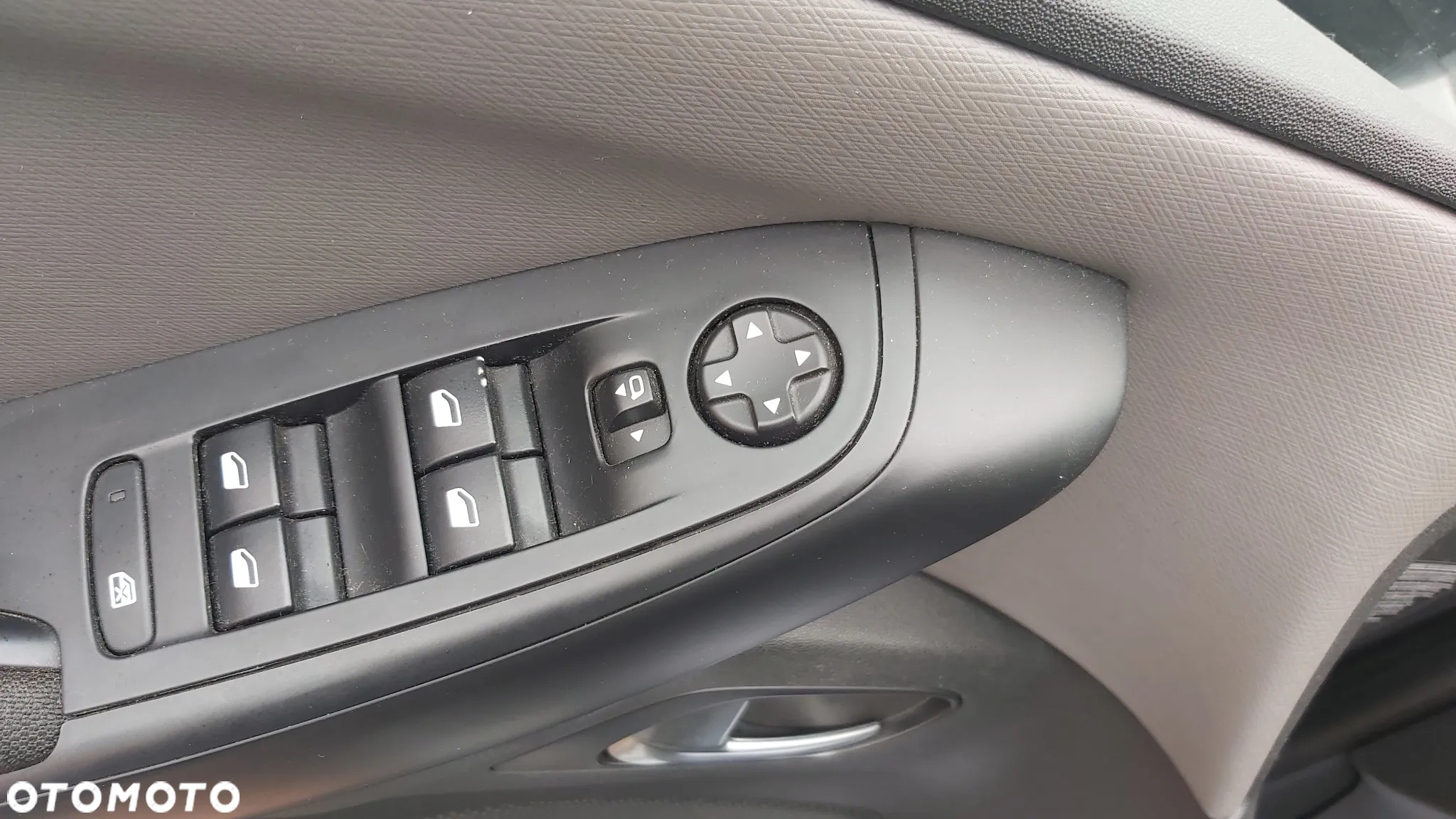 Citroën C4 Picasso e-HDi 115 Exclusive - 22