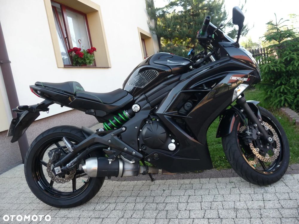 Kawasaki ER - 2
