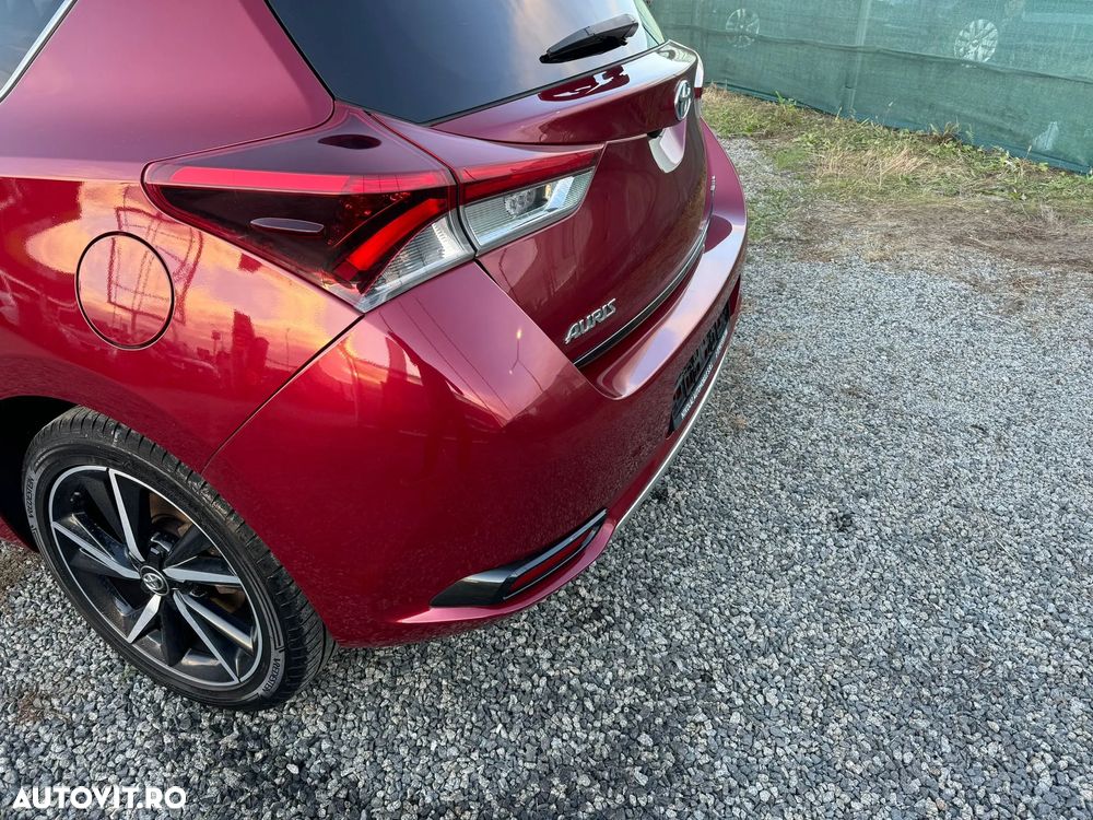 Toyota Auris - 11