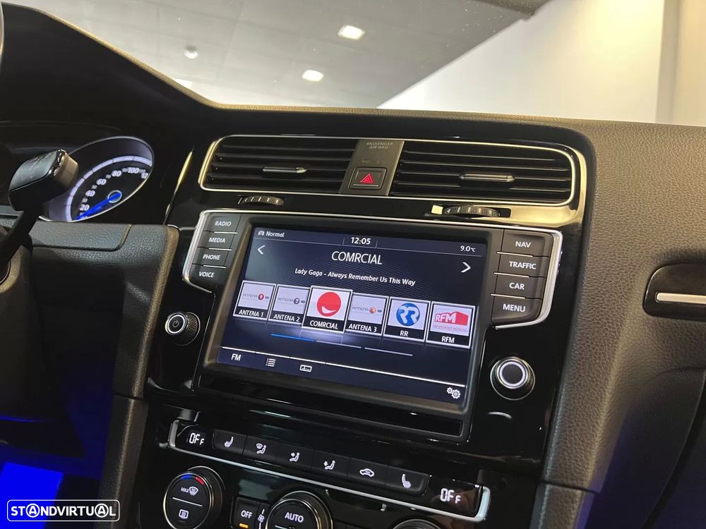 VW Golf 2.0 TSI R DSG - 25