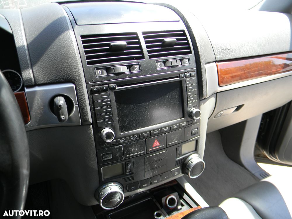 Dezmembrari  VW TOUAREG (7L)  2002  > 2010 2.5 R5 TDI Motorina - 10