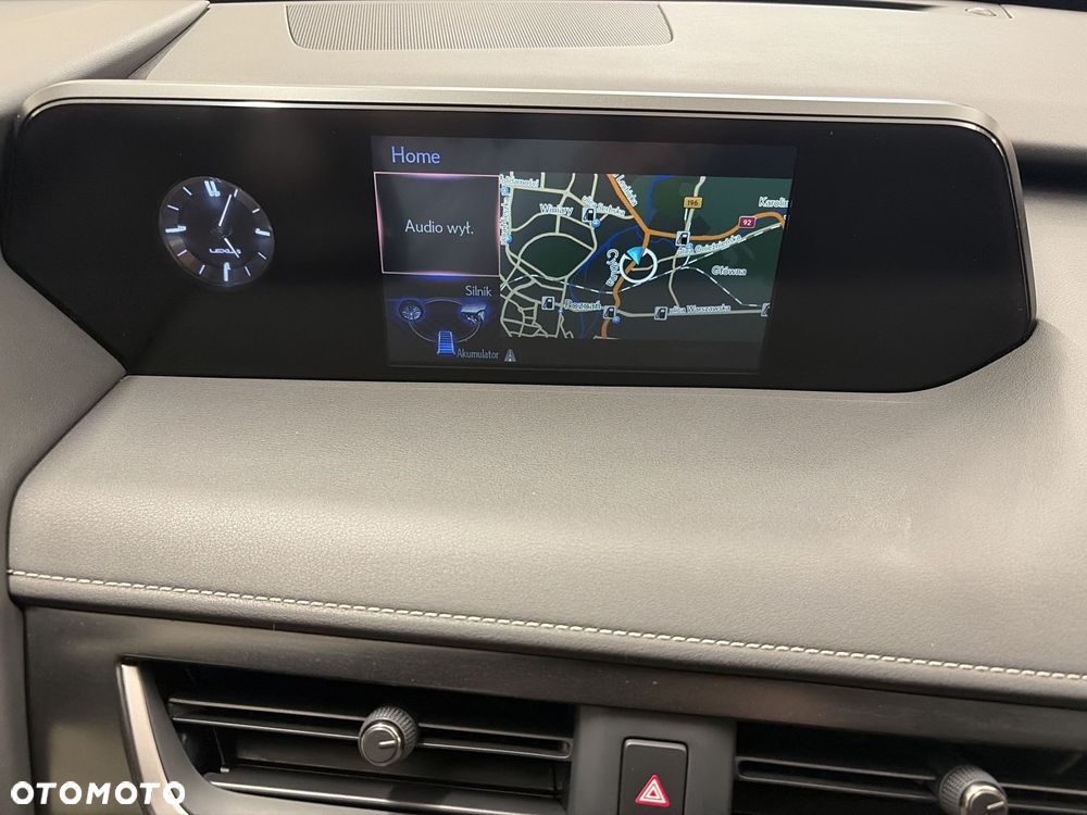 Lexus UX - 16