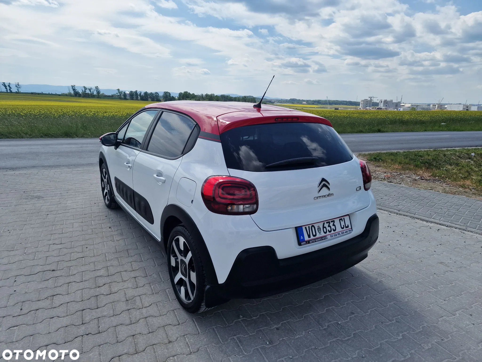 Citroën C3 1.2 PureTech Shine - 13