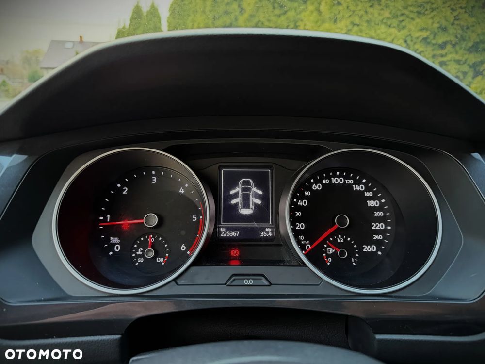 Volkswagen Tiguan 2.0 TDI SCR 4Motion (BlueMotion Tech) Comfortline - 31