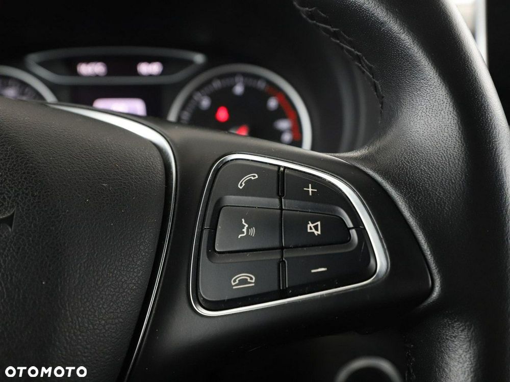 Mercedes-Benz Klasa B 180 CDI - 32