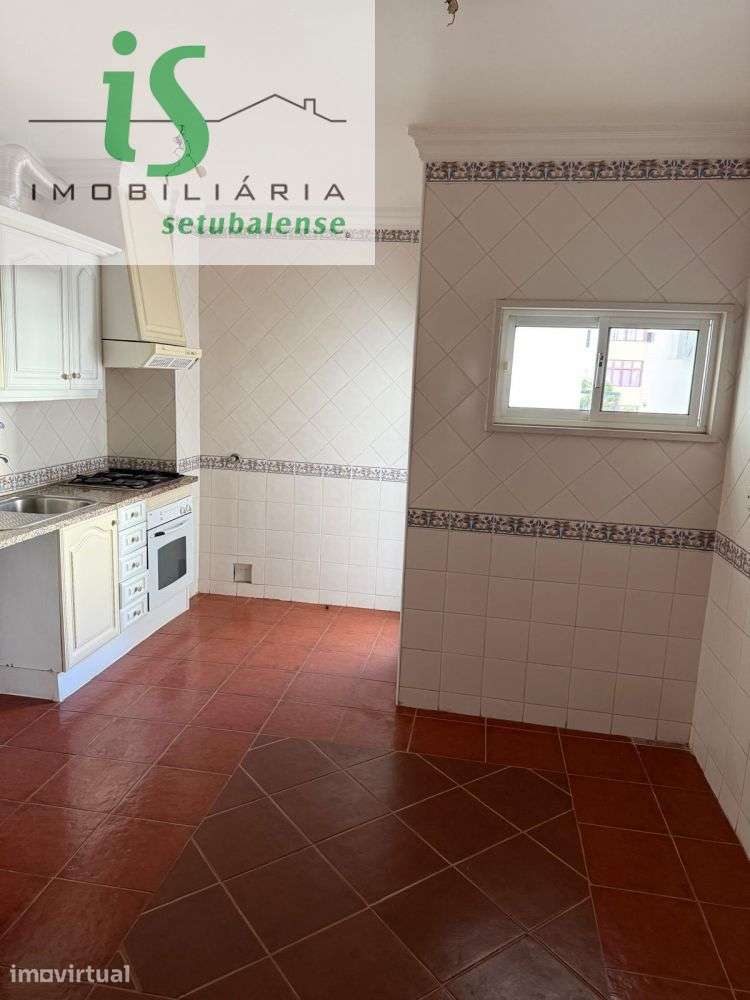 APARTAMENTO T2 PARA ARRENDAMENTO EM SETÚBAL(BAIRRO AFONSO COSTA - Grande imagem: 3/17