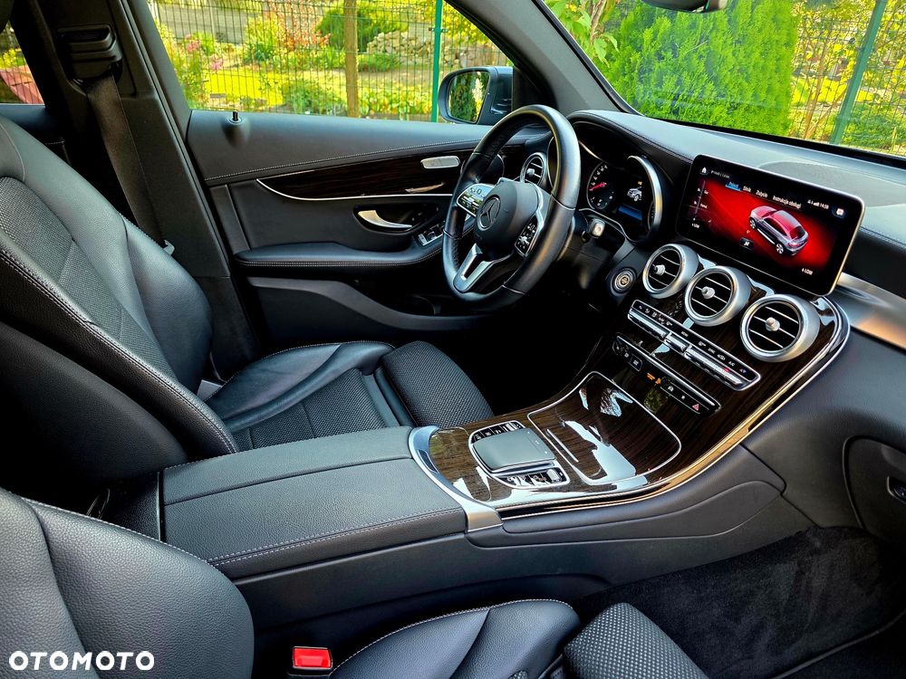 Mercedes-Benz GLC 200 4Matic 9G-TRONIC AMG Line - 26