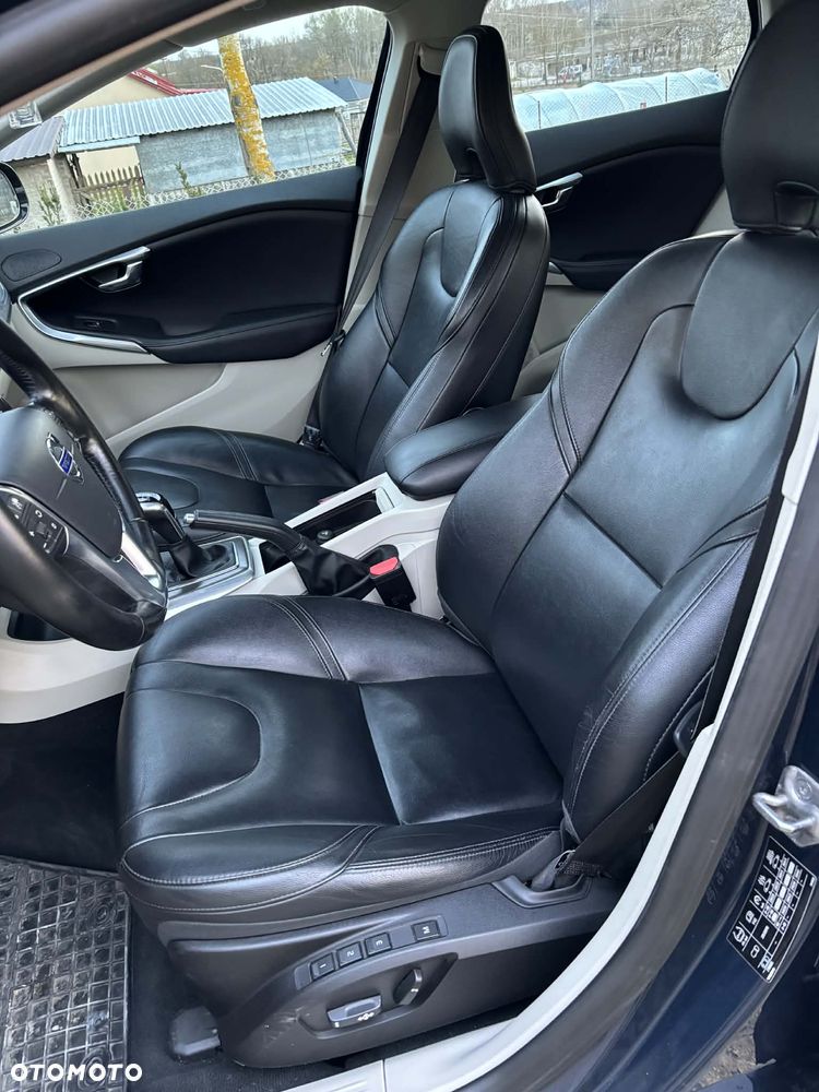 Volvo V40 - 11