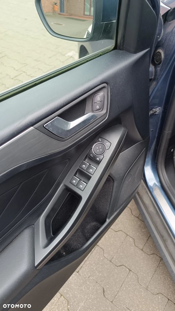 Ford Focus - 8