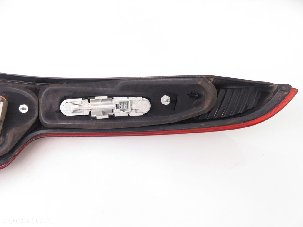 LAMPA LEWA TYLNA VOLVO V50 (MW) 30698918 - 9