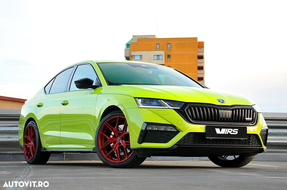 Skoda Octavia 2.0 TSI DSG RS - 2