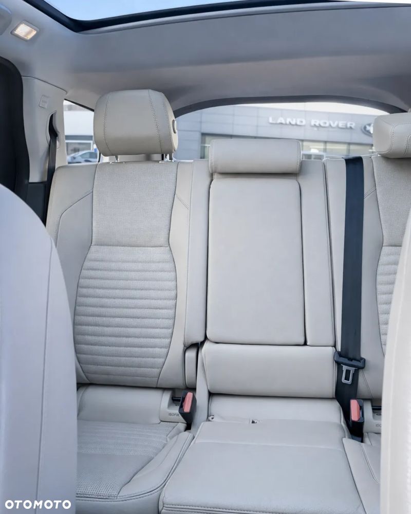 Land Rover Discovery Sport P250 SE - 22