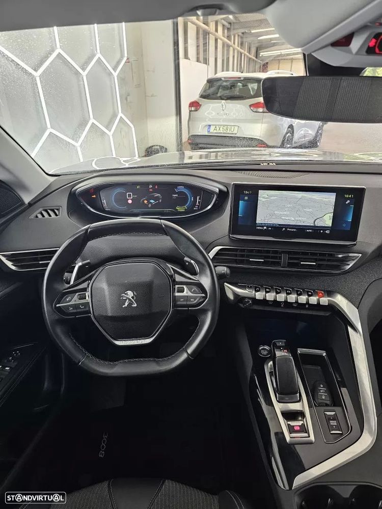 Peugeot 3008 1.6 Hybrid Allure e-EAT8 - 24