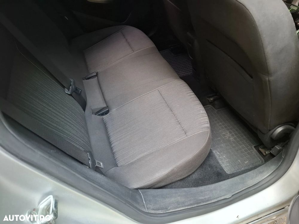 Opel Astra 1.7 CDTI - 11
