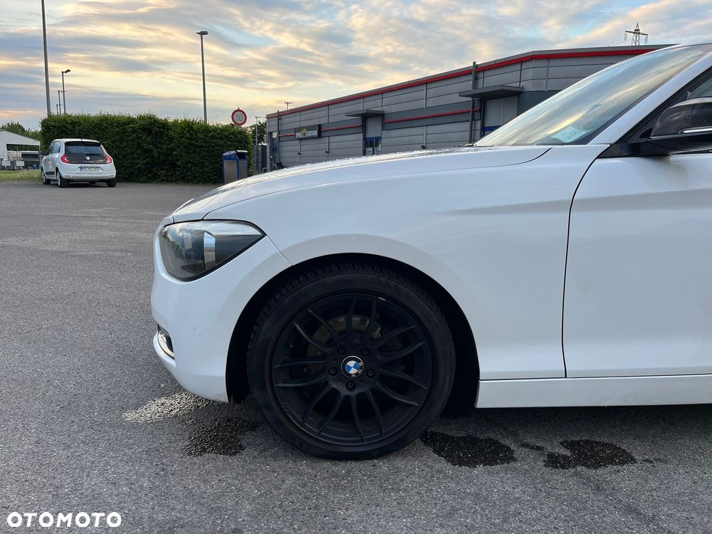 BMW Seria 1 118i Sport Line - 10