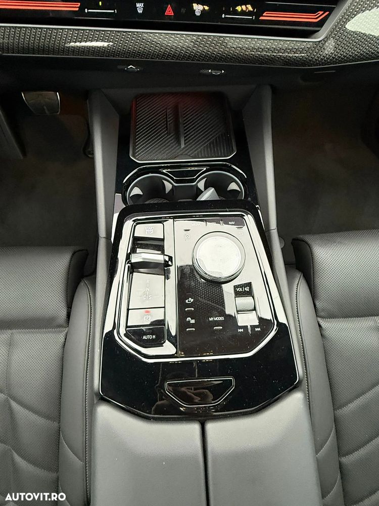 BMW Seria 5 520i Aut. - 16