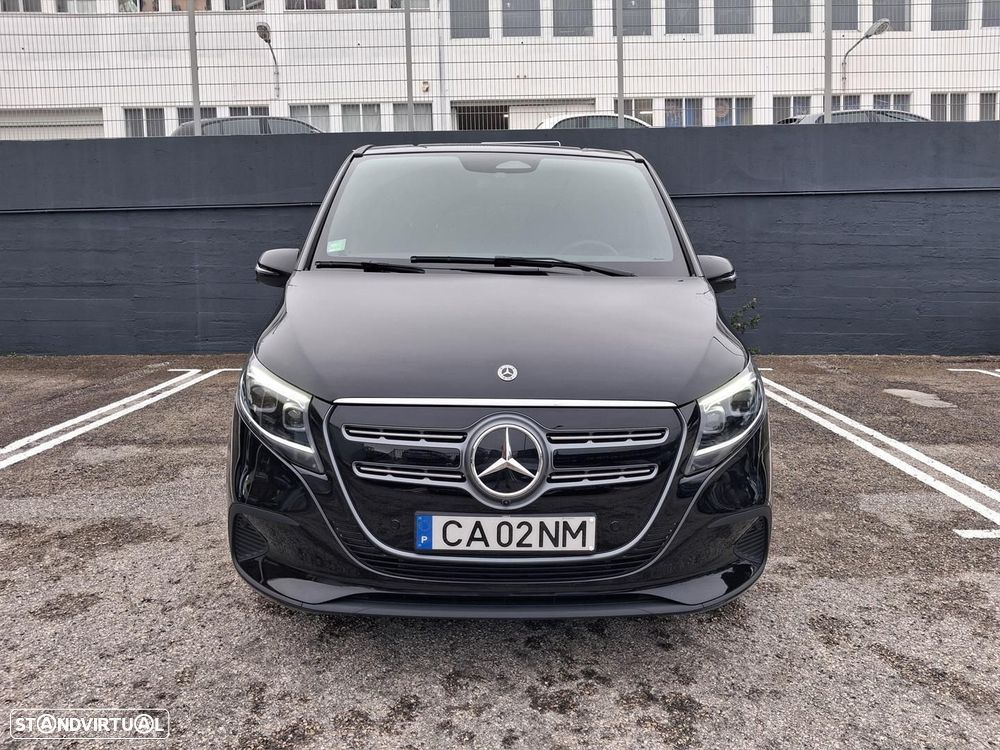 Mercedes-Benz eqv - 2