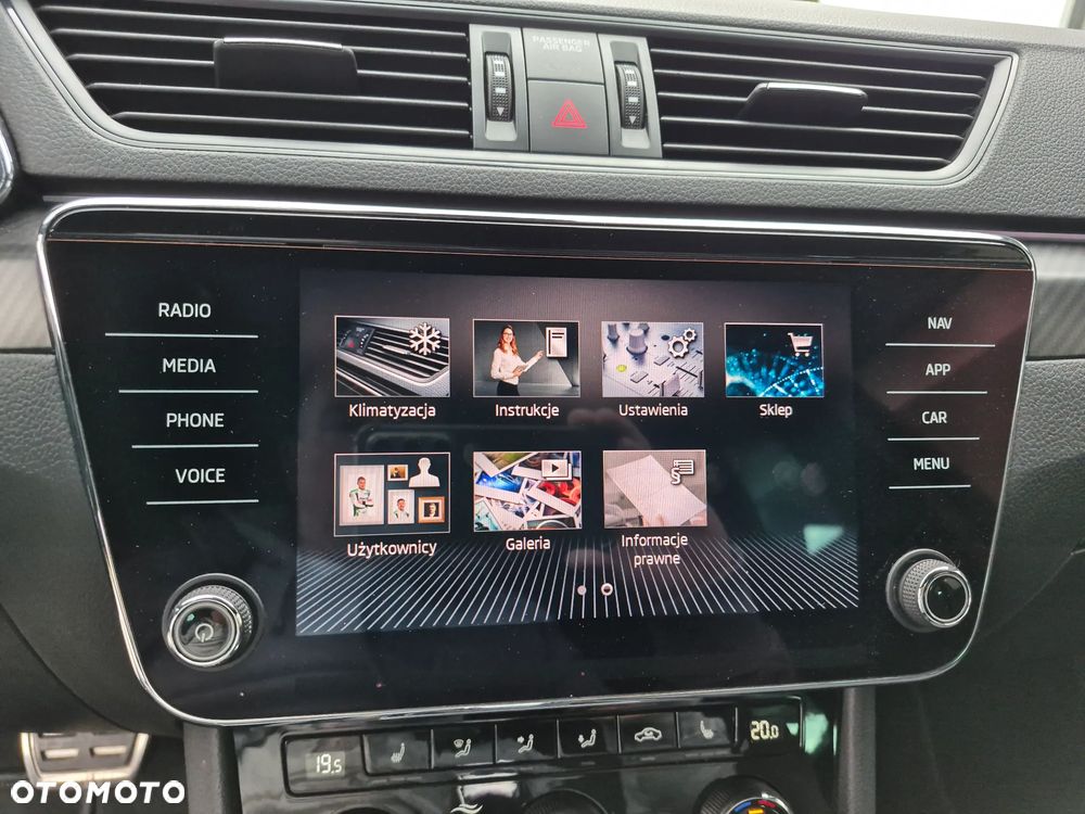 Skoda Superb 2.0 TSI Sportline DSG - 17