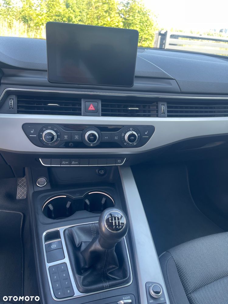 Audi A4 Avant 2.0 TDI - 11