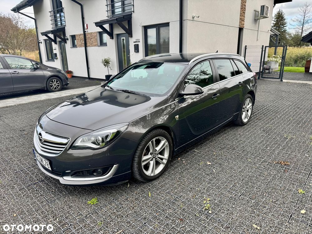 Opel Insignia 2.0 CDTI Sports Tourer 4x4 Automatik - 1