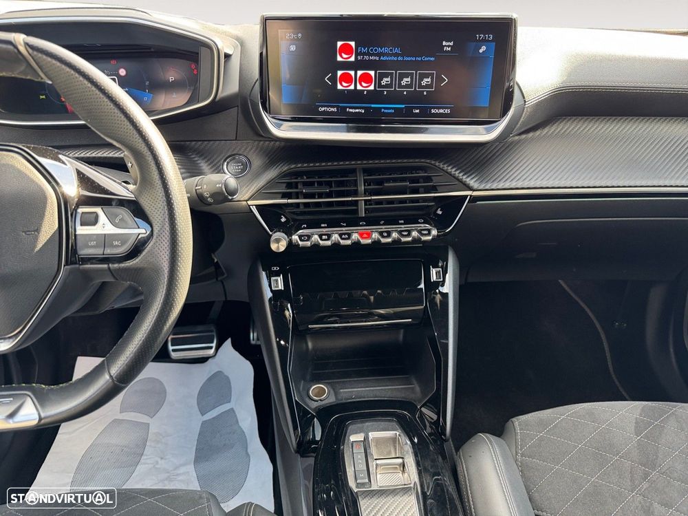 Peugeot 2008 1.5 BlueHDi GT EAT8 - 11