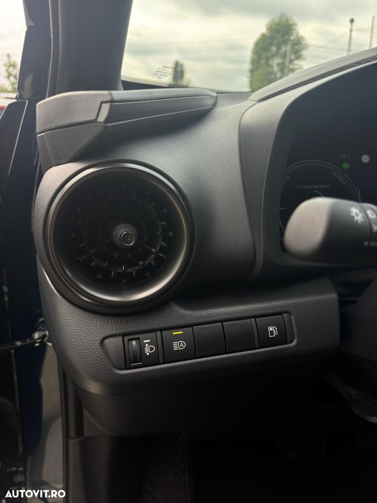 Toyota C-HR 1.8 HEV 140 CP 4x2 CVT Dynamic - 32